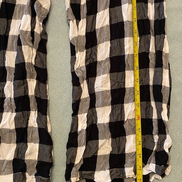 Loft Romper, black white checkered, size Large, measurements in Photos - Picture 3 of 6